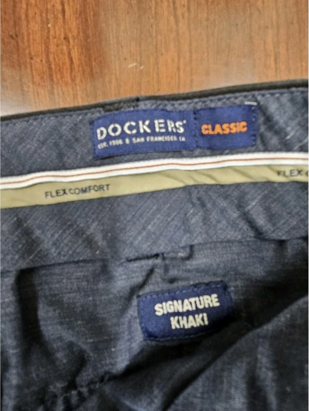 Dockers signature khaki